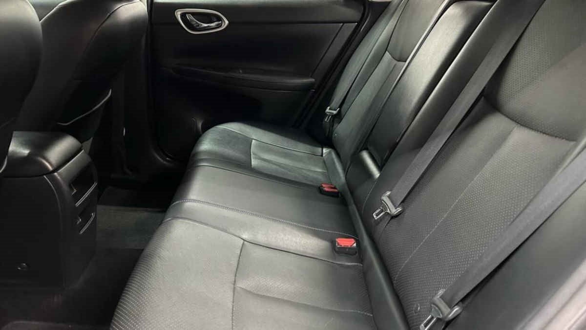 2017 Nissan Sentra SR TURBO L4 1.6T 188 CP 4 PUERTAS STD PIEL BA AA QC