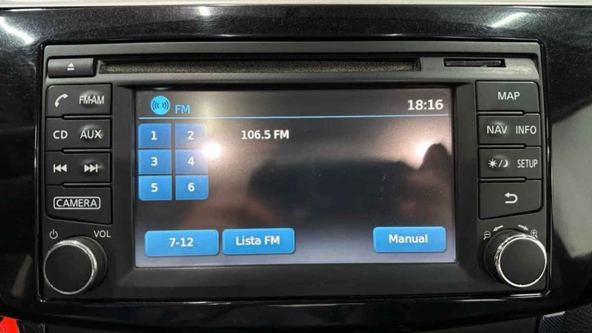 2017 Nissan Sentra SR TURBO L4 1.6T 188 CP 4 PUERTAS STD PIEL BA AA QC