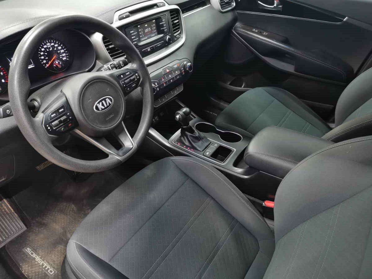 2018 Kia Sorento LX, L4, 2.4L, 185 CP, 5 PUERTAS, AUT, 7 PASAJEROS