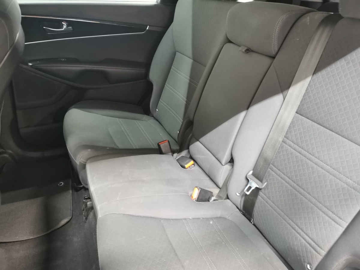 2018 Kia Sorento LX, L4, 2.4L, 185 CP, 5 PUERTAS, AUT, 7 PASAJEROS