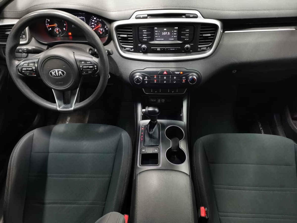 2018 Kia Sorento LX, L4, 2.4L, 185 CP, 5 PUERTAS, AUT, 7 PASAJEROS
