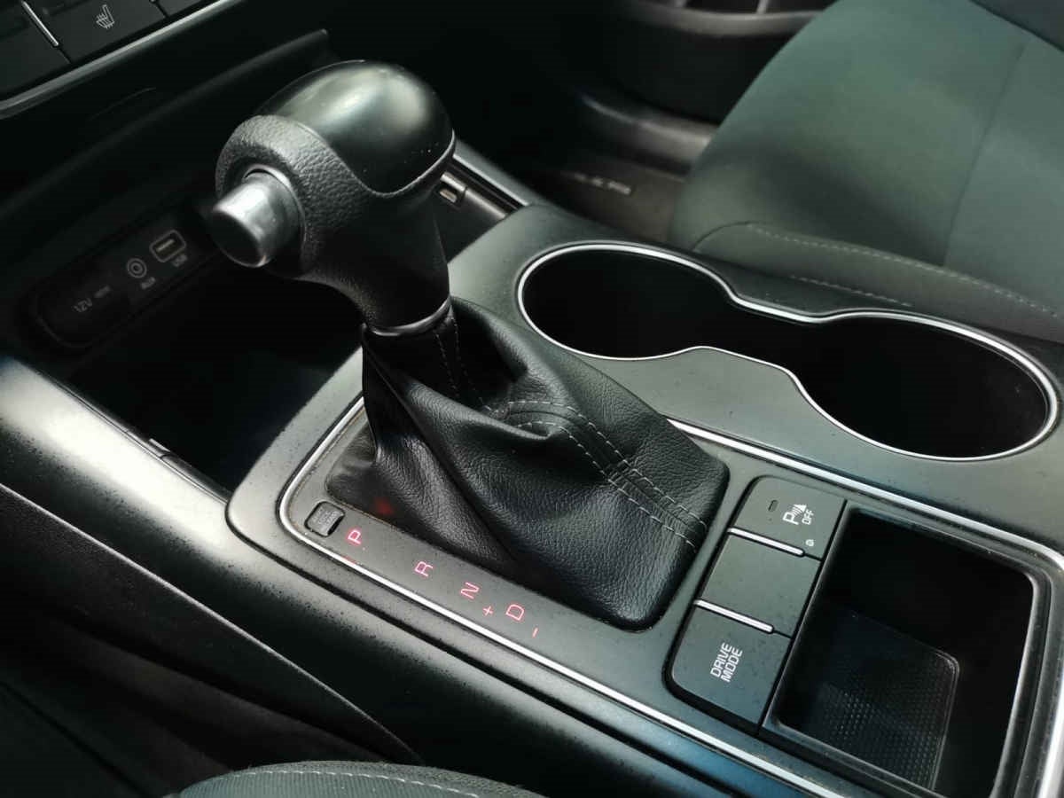 2018 Kia Sorento LX, L4, 2.4L, 185 CP, 5 PUERTAS, AUT, 7 PASAJEROS