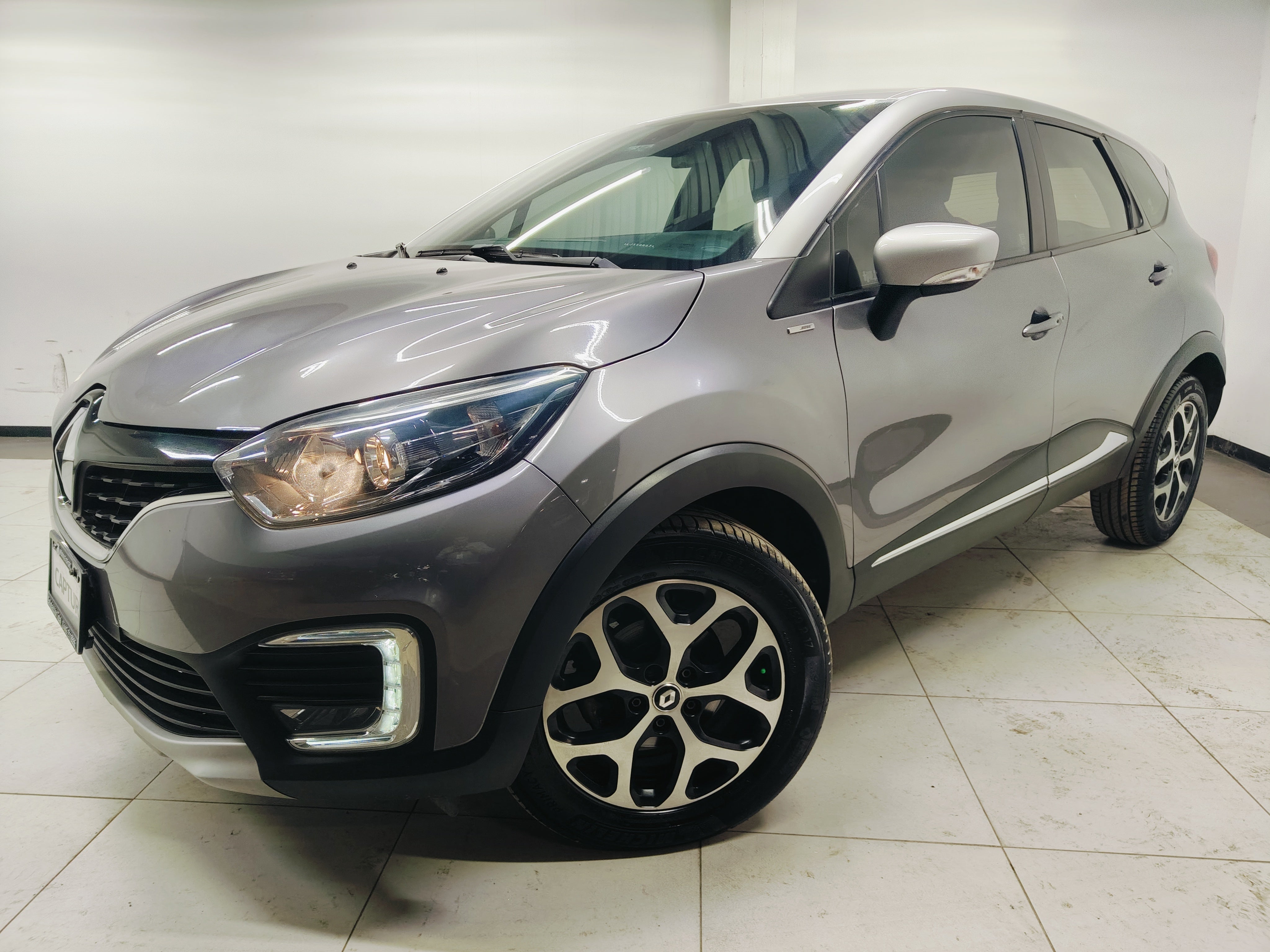 2020 Renault Captur BOSE L4 2.0L 133 CP 5 PUERTAS AUT PIEL BA AA