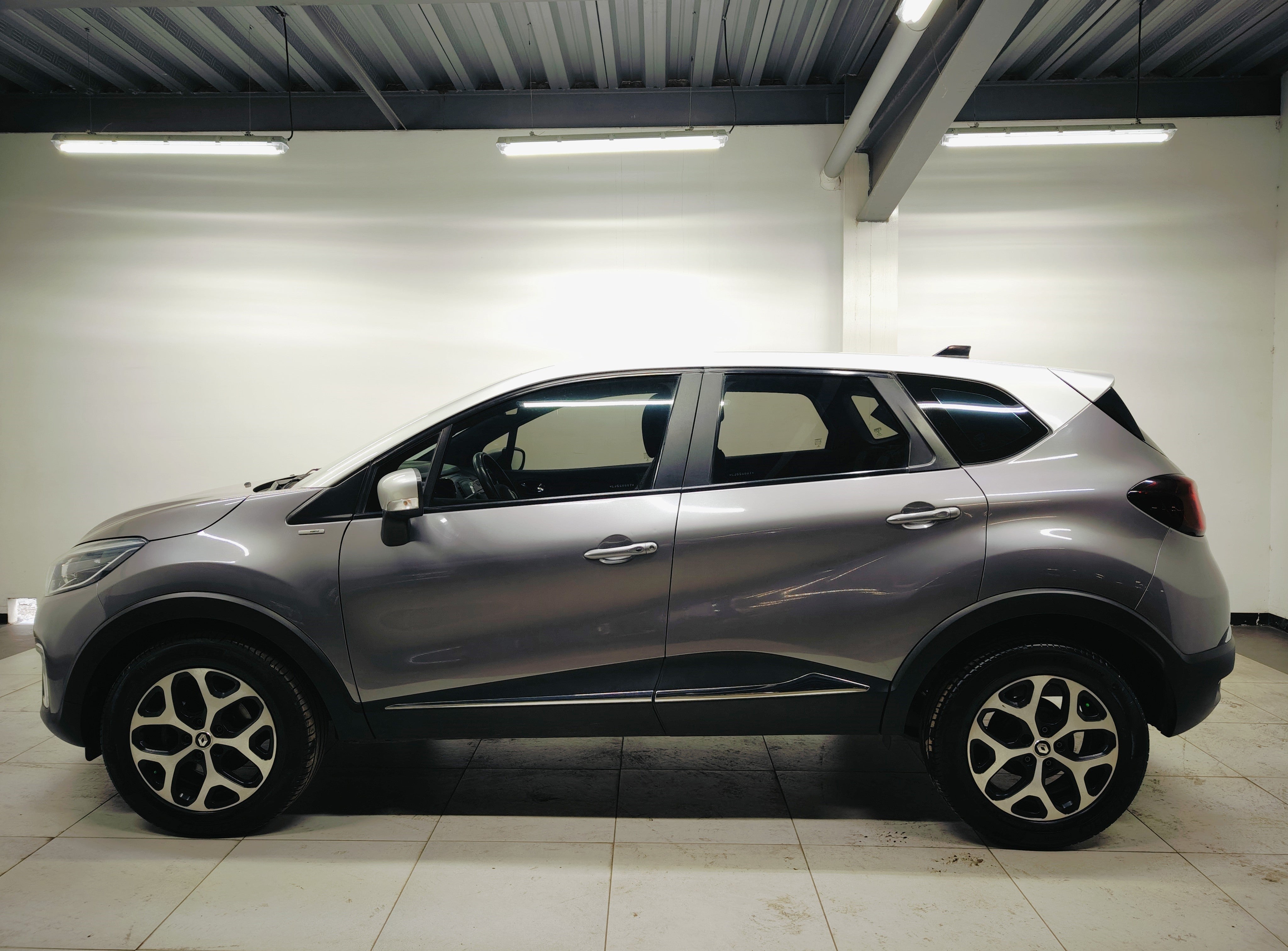 2020 Renault Captur BOSE L4 2.0L 133 CP 5 PUERTAS AUT PIEL BA AA