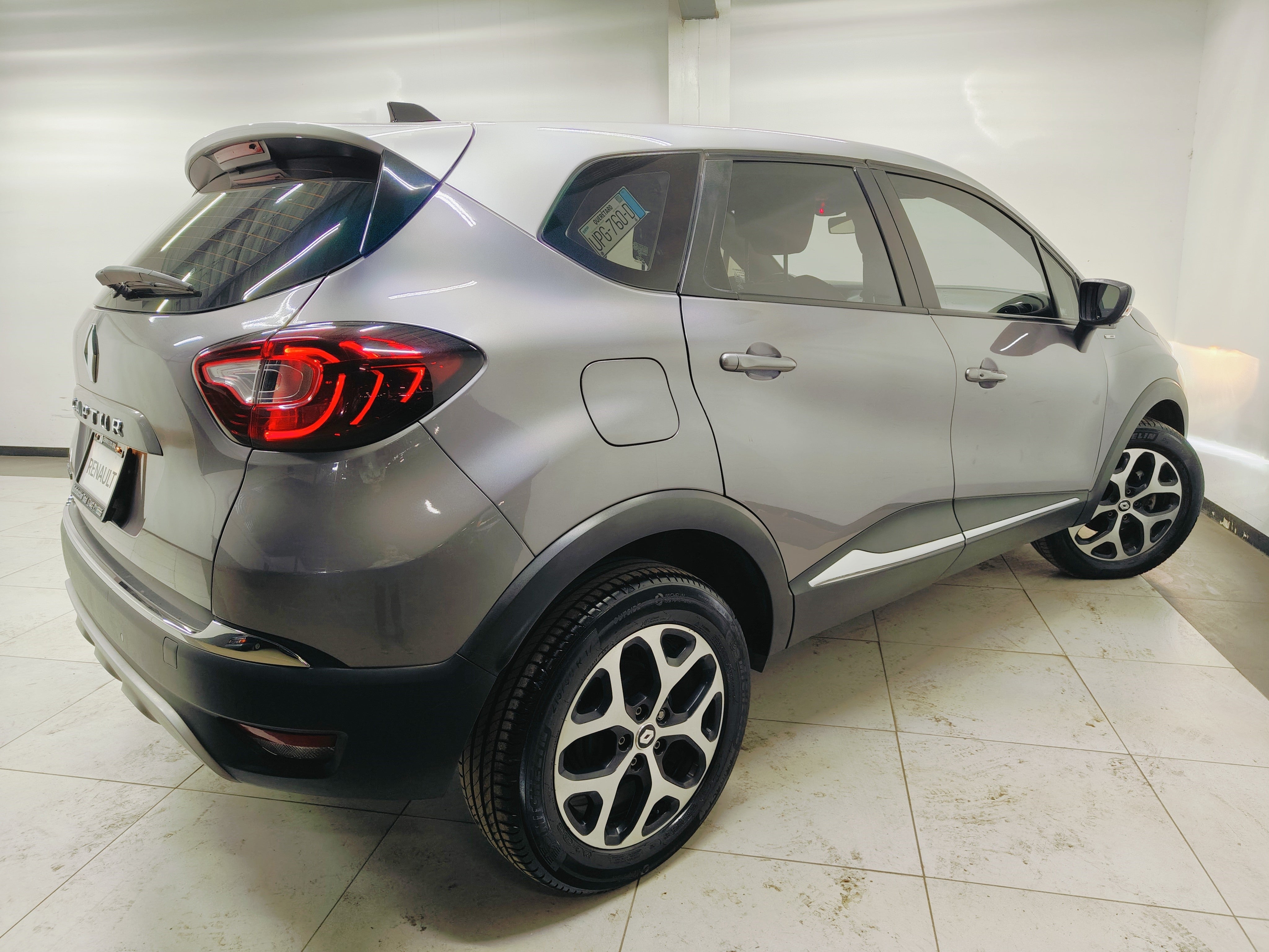 2020 Renault Captur BOSE L4 2.0L 133 CP 5 PUERTAS AUT PIEL BA AA