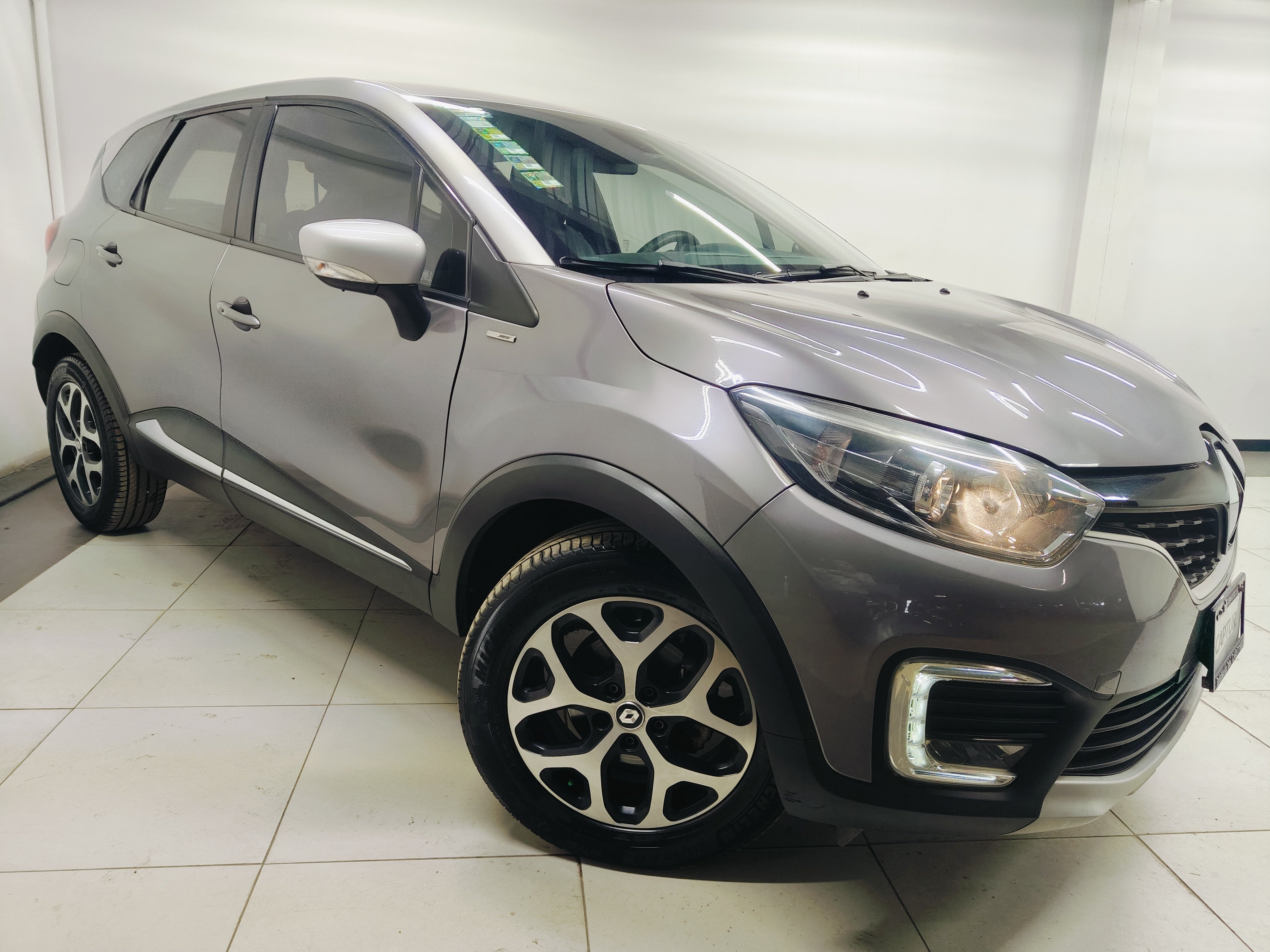 2020 Renault Captur BOSE L4 2.0L 133 CP 5 PUERTAS AUT PIEL BA AA