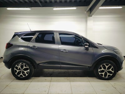 2018 Renault Captur ICONIC L4 2.0L 133 CP 5 PUERTAS AUT PIEL BA AA