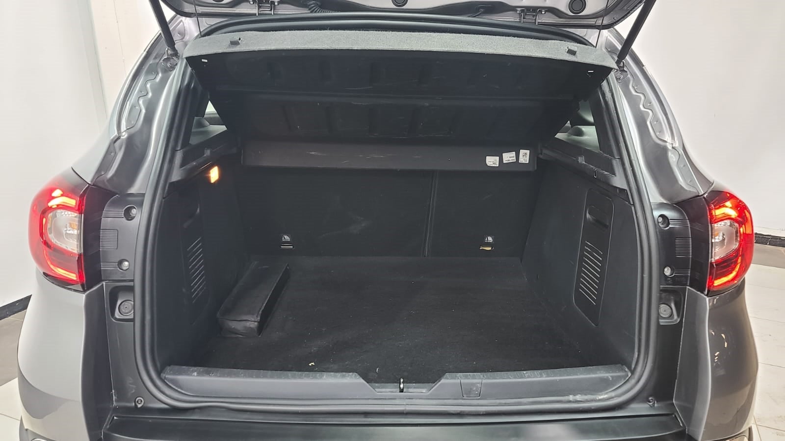 2020 Renault Captur BOSE L4 2.0L 133 CP 5 PUERTAS AUT PIEL BA AA