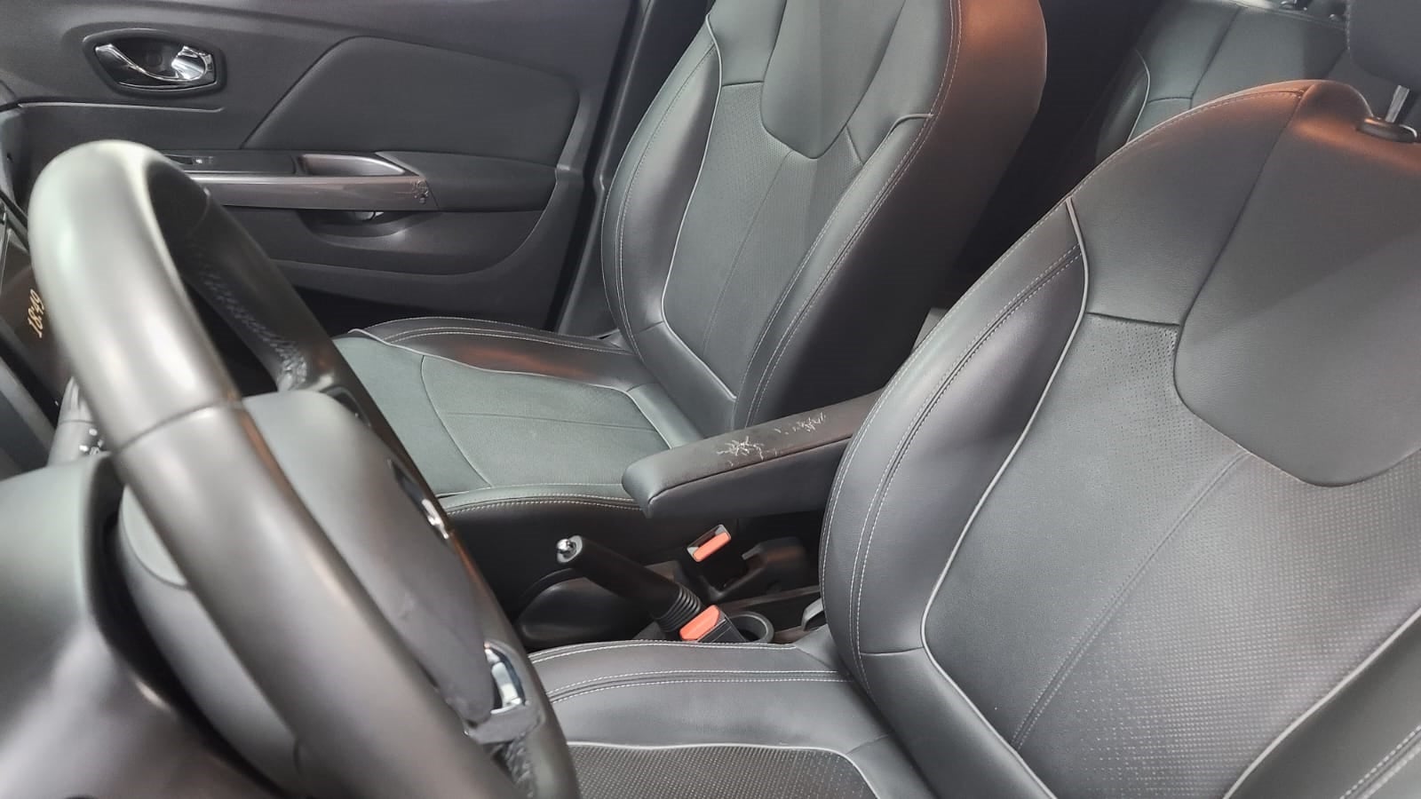 2020 Renault Captur BOSE L4 2.0L 133 CP 5 PUERTAS AUT PIEL BA AA