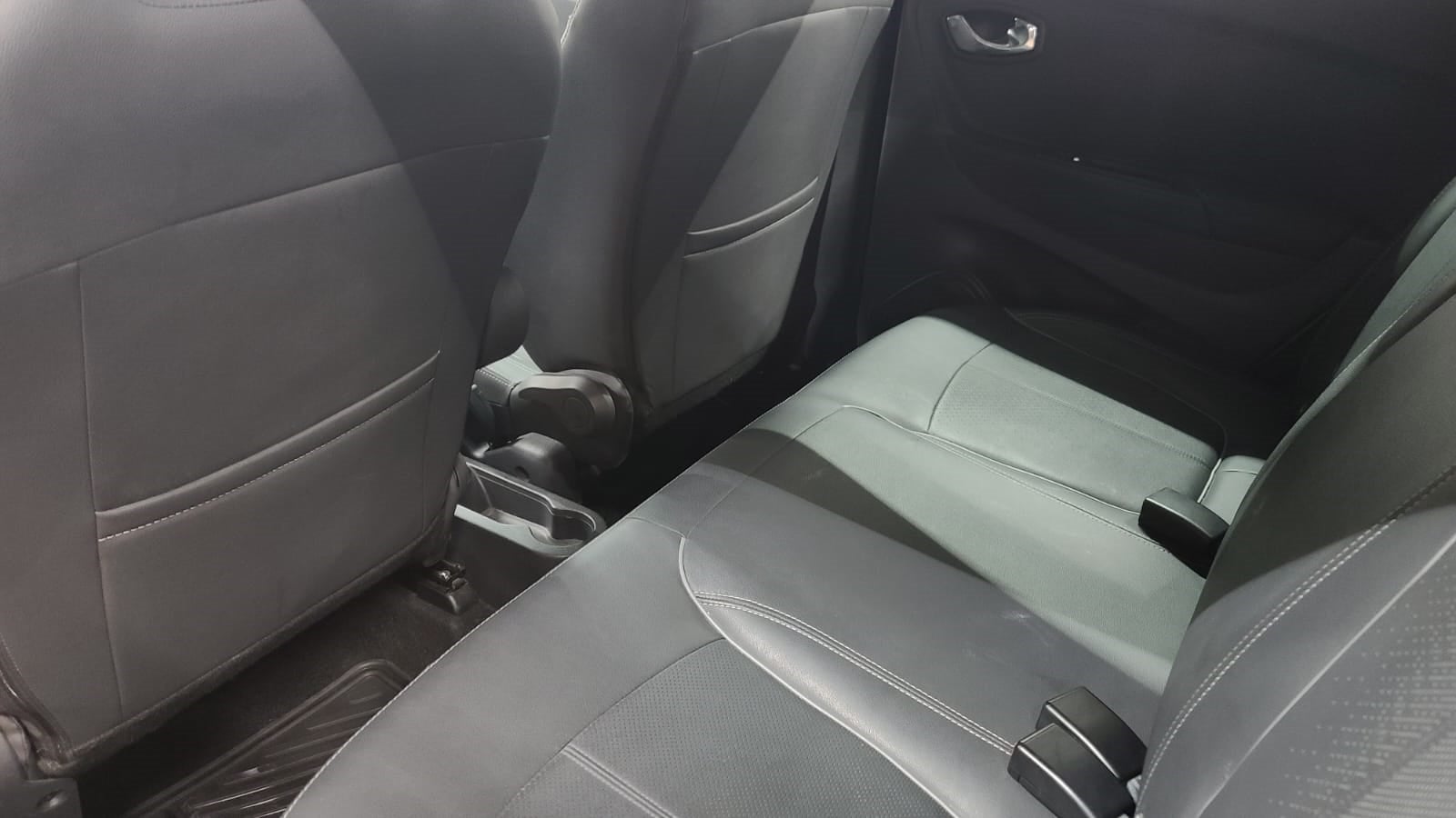 2020 Renault Captur BOSE L4 2.0L 133 CP 5 PUERTAS AUT PIEL BA AA