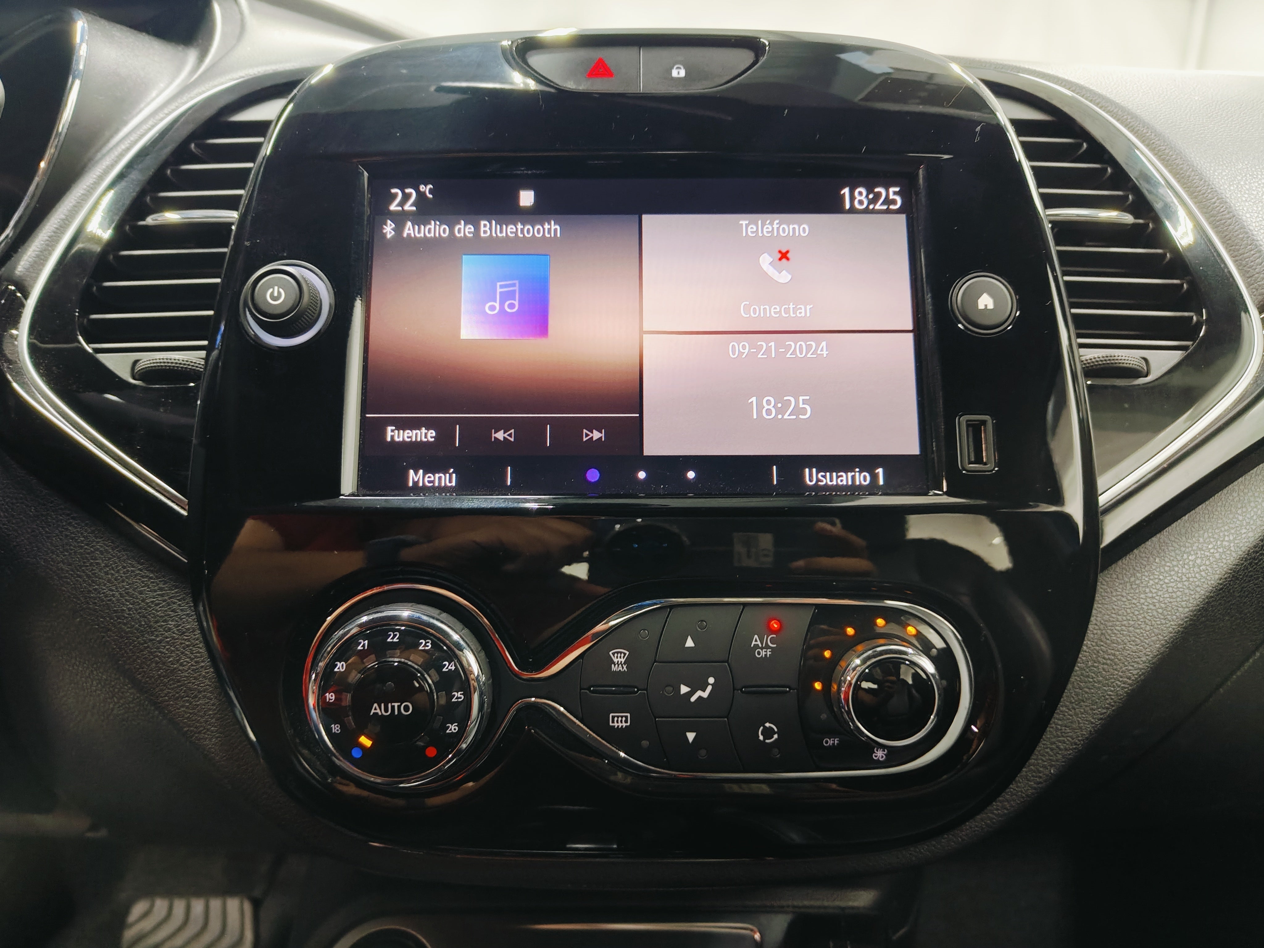 2022 Renault Captur ICONIC, L4, 1.3T, 154 CP, 5 PUERTAS, AUT, BA, AA