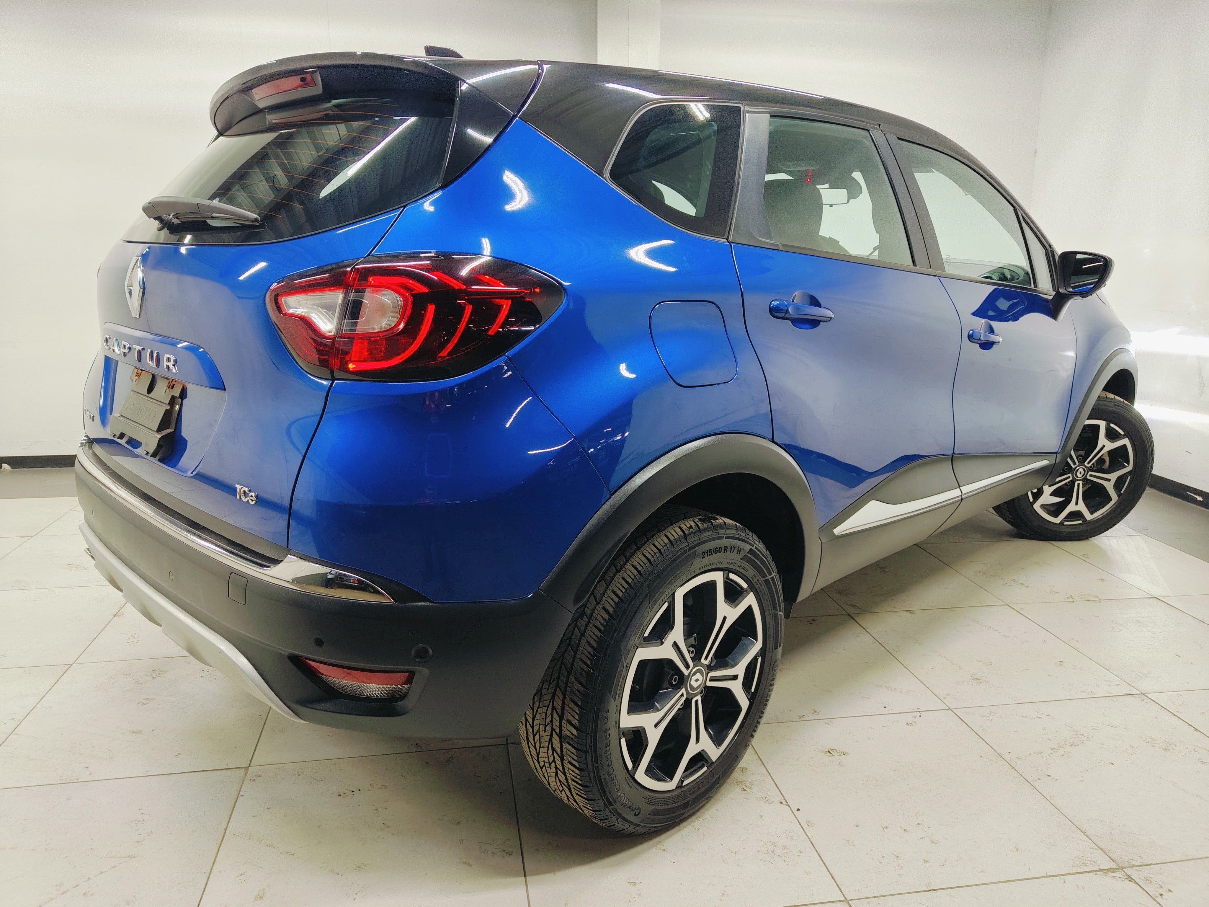 2022 Renault Captur ICONIC, L4, 1.3T, 154 CP, 5 PUERTAS, AUT, BA, AA