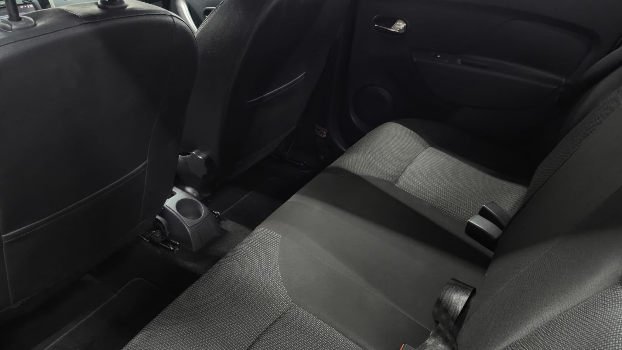 2019 Renault Logan INTENS L4 1.6L 100 CP 4 PUERTAS AUT BA AA