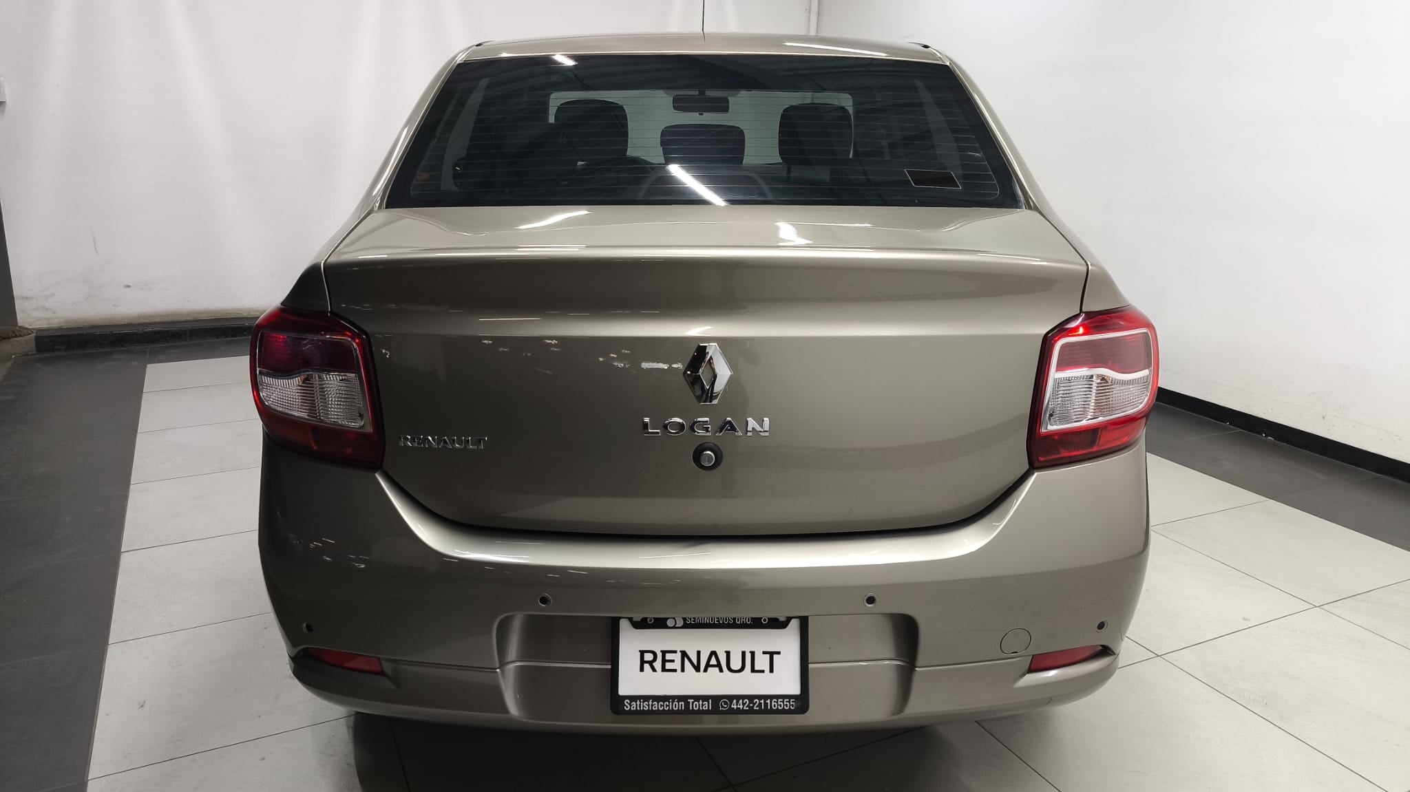 2019 Renault Logan INTENS L4 1.6L 100 CP 4 PUERTAS AUT BA AA