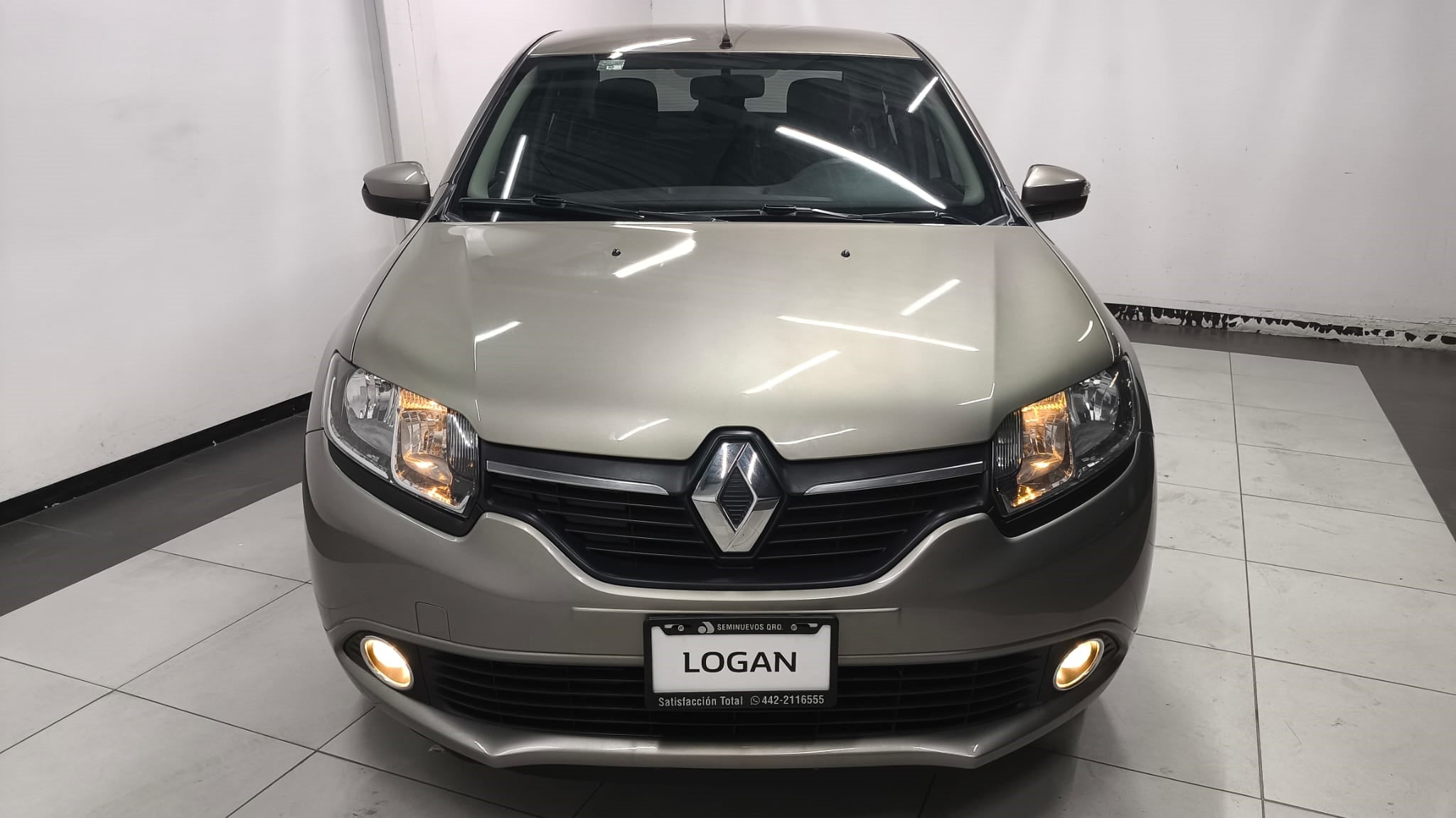 2019 Renault Logan INTENS L4 1.6L 100 CP 4 PUERTAS AUT BA AA