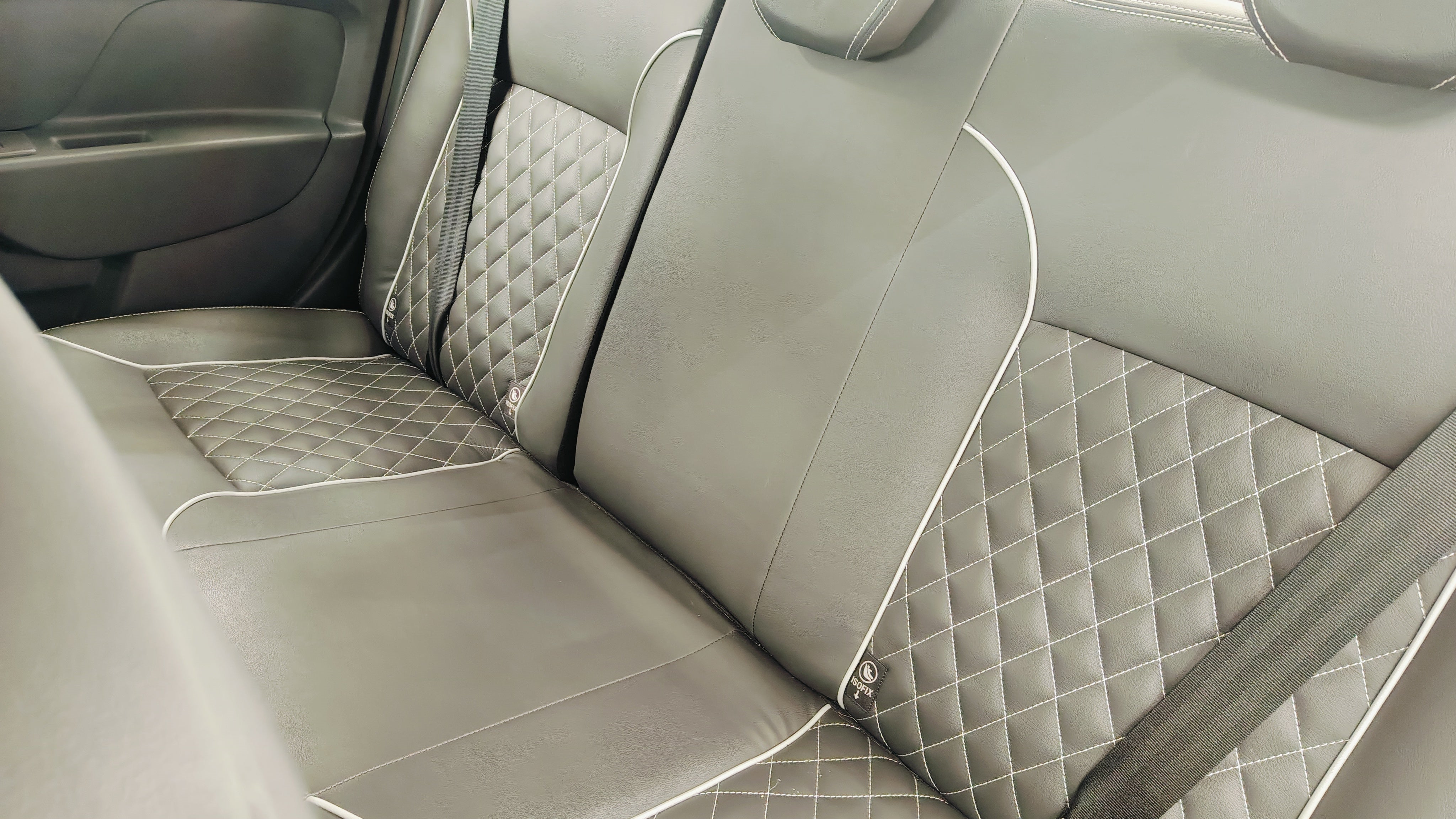 2024 Renault Logan INTENS L4 1.6L 115 CP 4 PUERTAS AUT PIEL