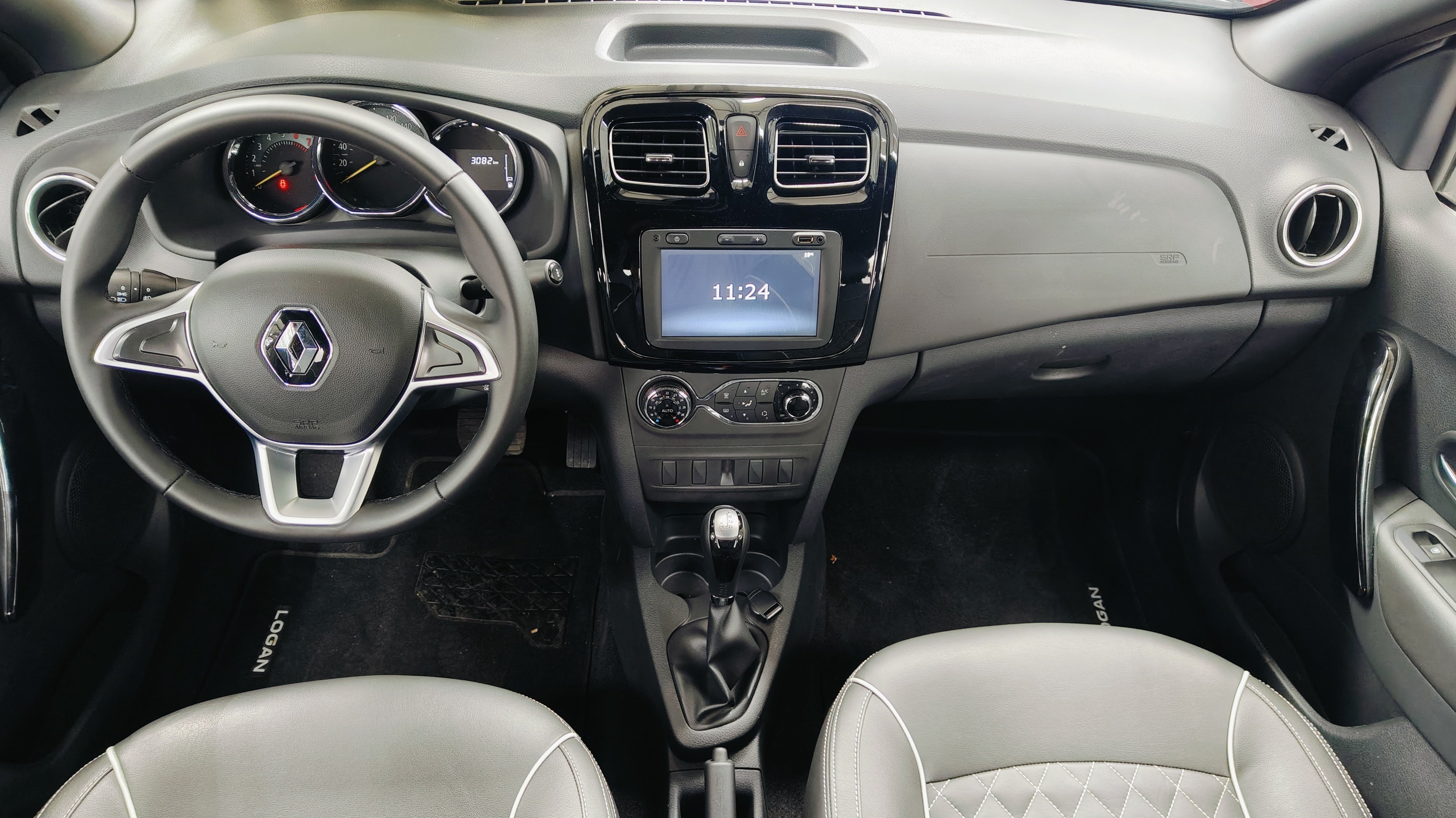 2024 Renault Logan INTENS L4 1.6L 115 CP 4 PUERTAS AUT PIEL