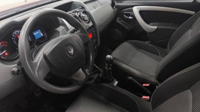2018 Renault Duster ZEN L4 2.0L 133 CP 5 PUERTAS STD BA AA