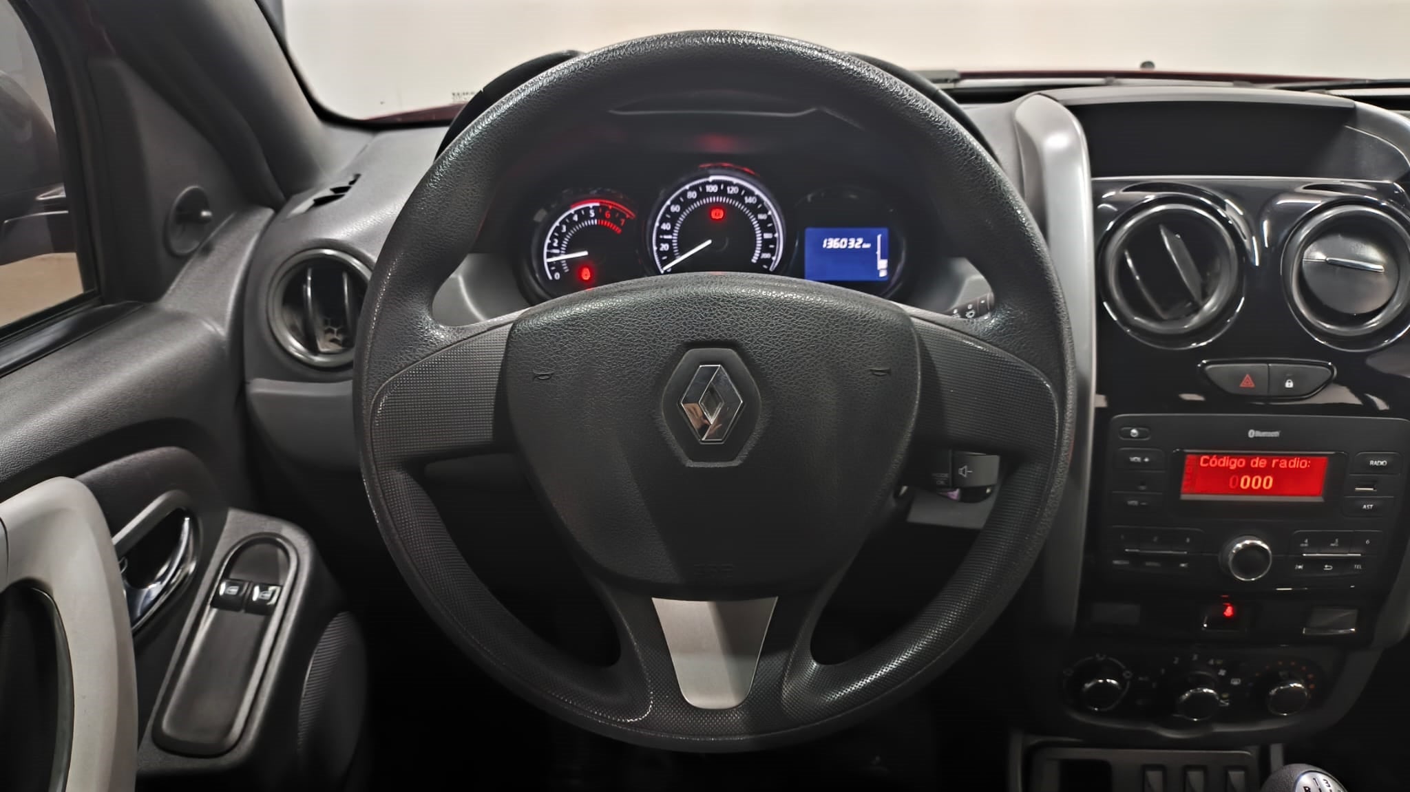 2018 Renault Duster ZEN L4 2.0L 133 CP 5 PUERTAS STD BA AA