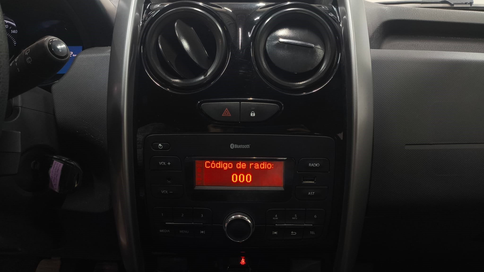 2018 Renault Duster ZEN L4 2.0L 133 CP 5 PUERTAS STD BA AA