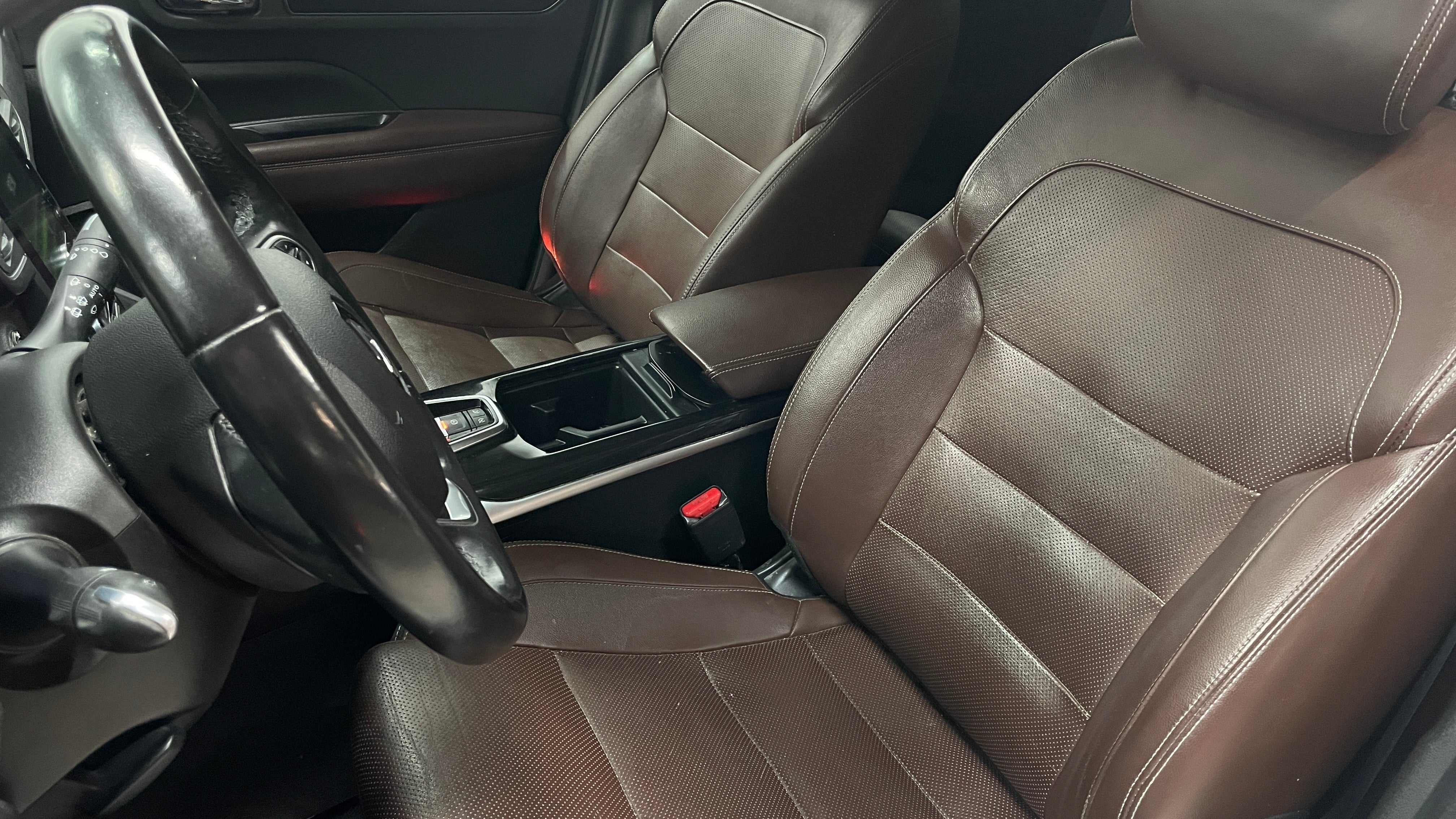 2019 Renault Koleos ICONIC L4 2.5L 171 CP 5 PUERTAS AUT PIEL BA AA QC