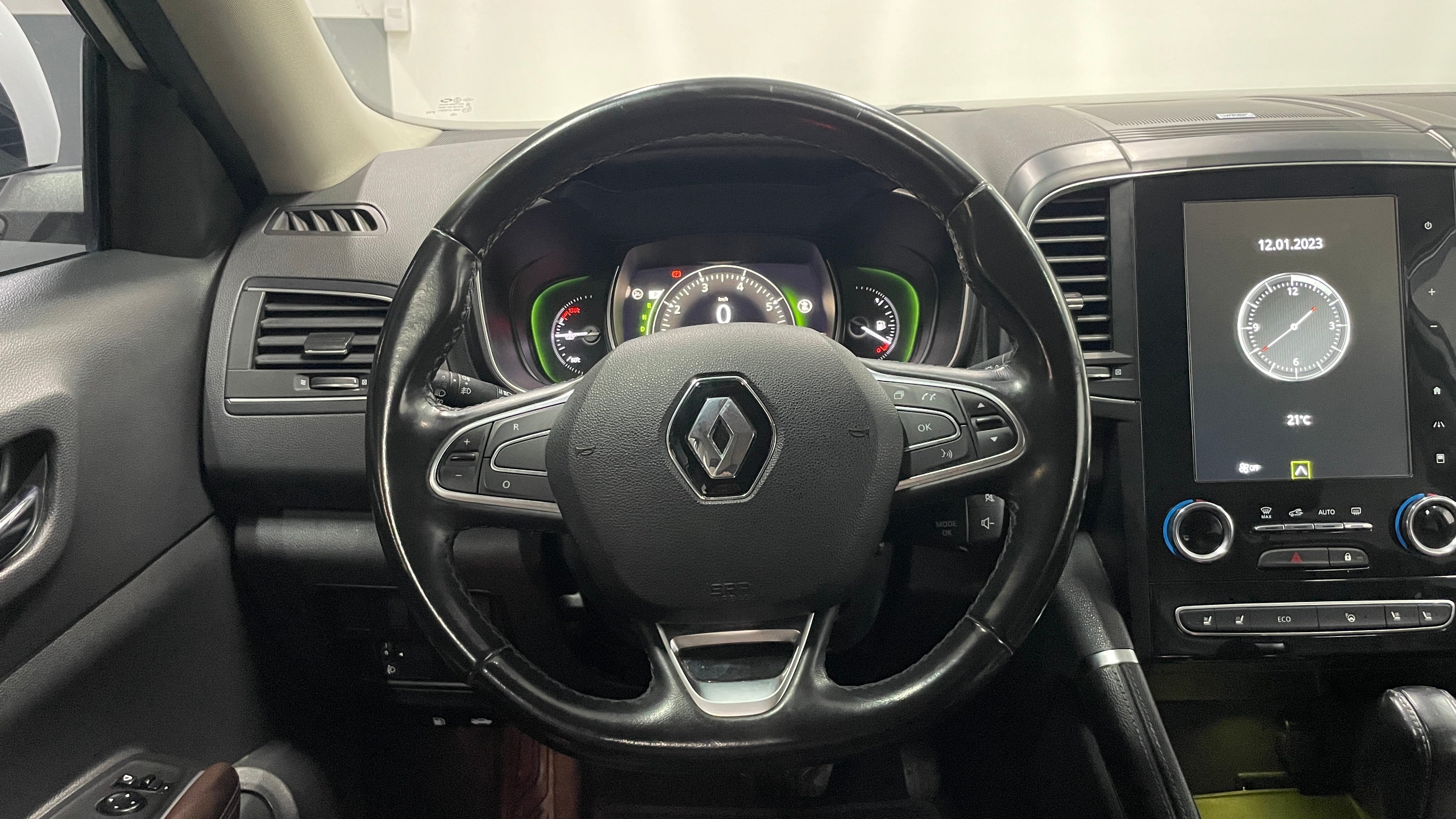 2020 Renault Koleos ICONIC L4 2.5L 171 CP 5 PUERTAS AUT PIEL BA AA QC